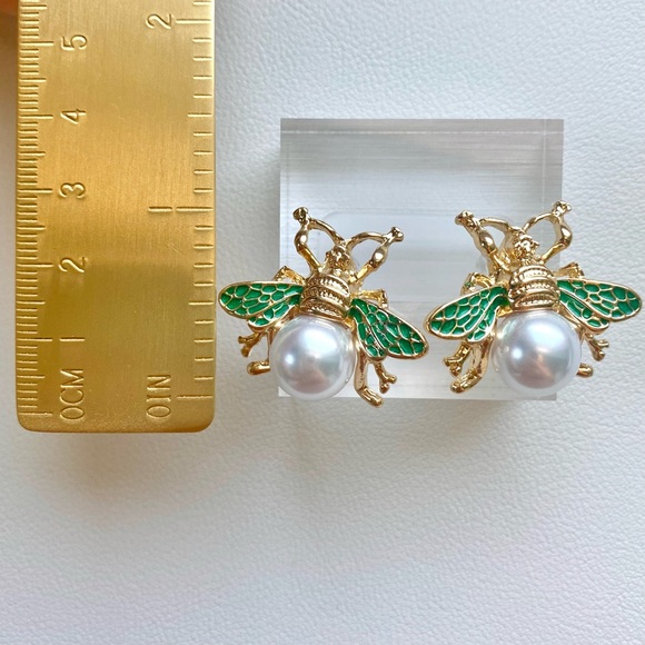 Gold and Green Bee Pearl Earrings - Picture 2 of 3